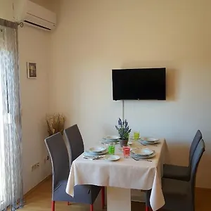 Apartman Mery Stinjan Apartment Pula